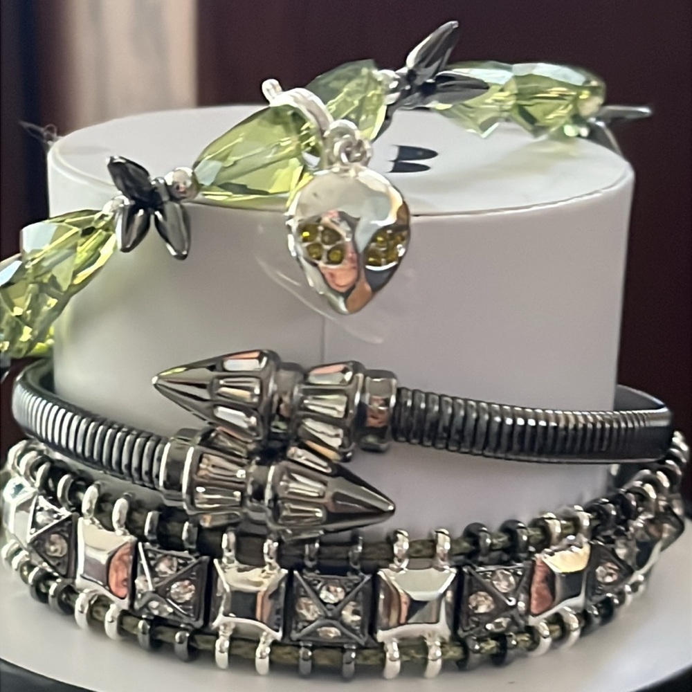 Bomb Party Halloween 2025 stack silver hematite alien